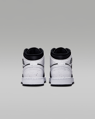 Air Jordan 1 Mid Big Kids' Shoes. Nike.com